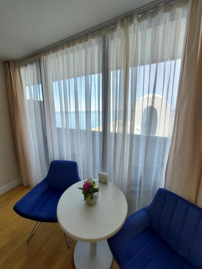Номера На Высоких Этажах 24,31 Apartment Батуми Екстериор снимка