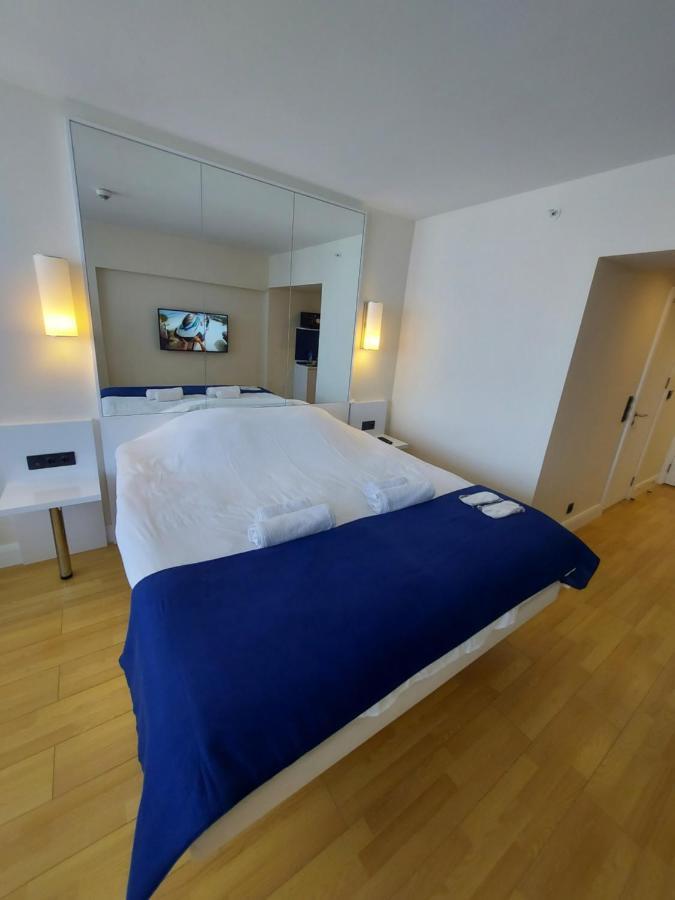 Номера На Высоких Этажах 24,31 Apartment Батуми Екстериор снимка