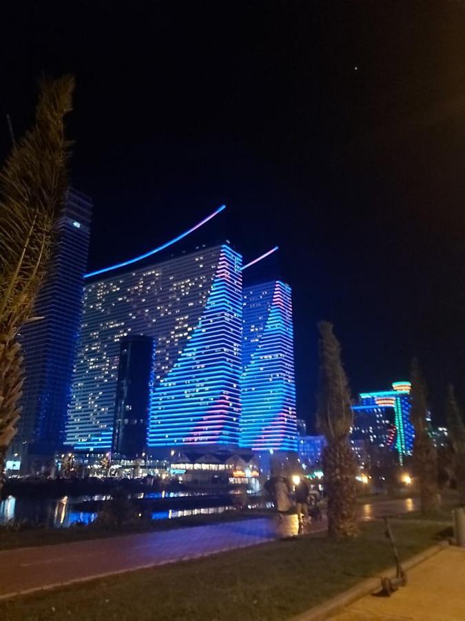 Номера На Высоких Этажах 24,31 Apartment Батуми Екстериор снимка