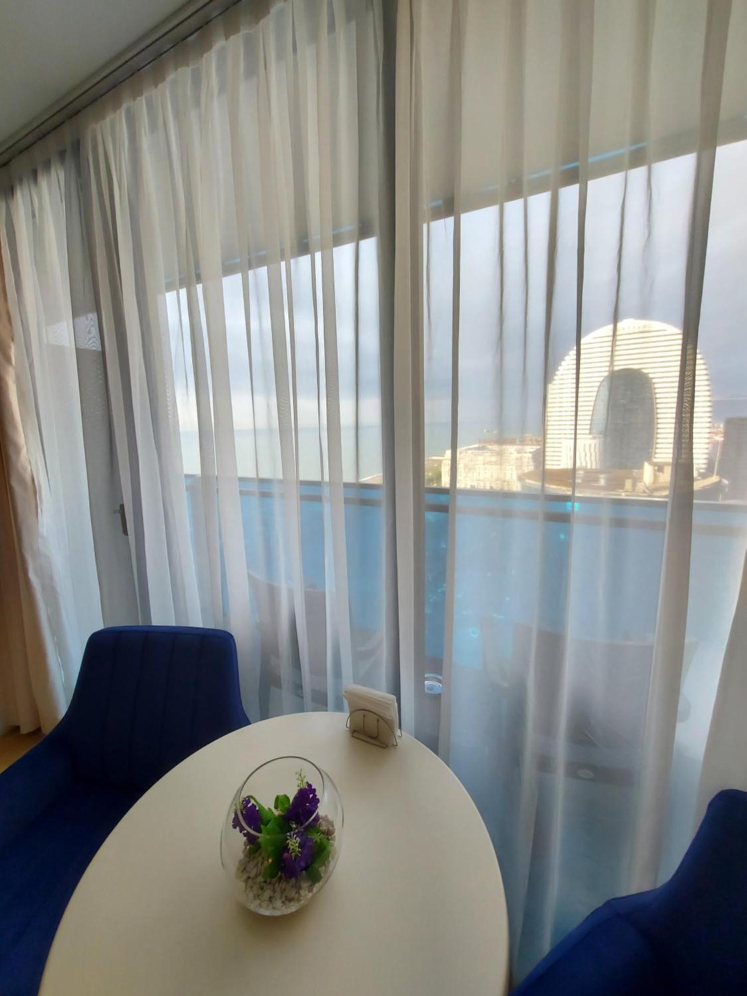Номера На Высоких Этажах 24,31 Apartment Батуми Стая снимка